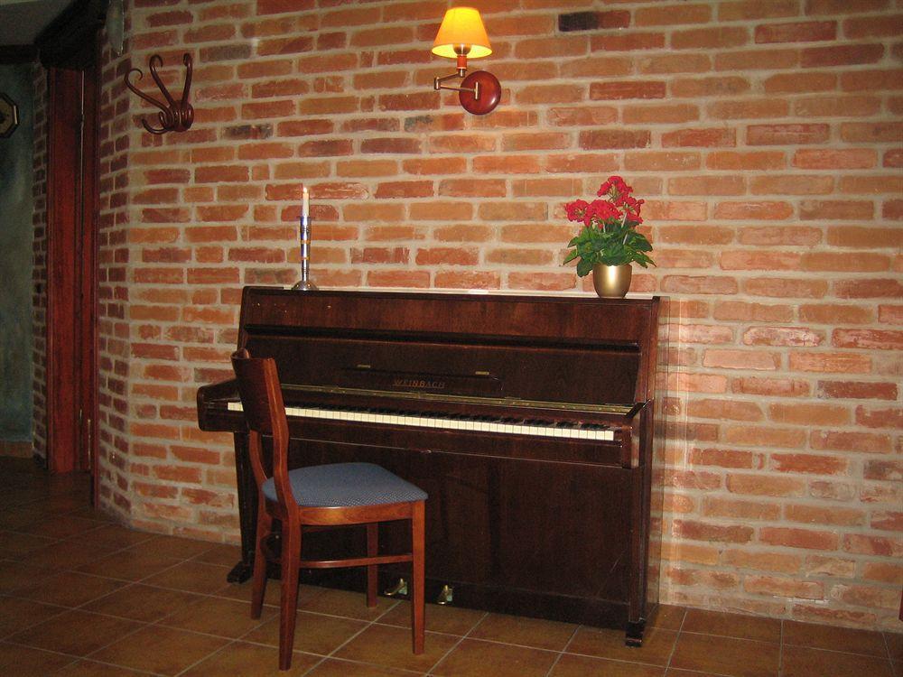 Hotel Promenada Клайпеда Екстериор снимка