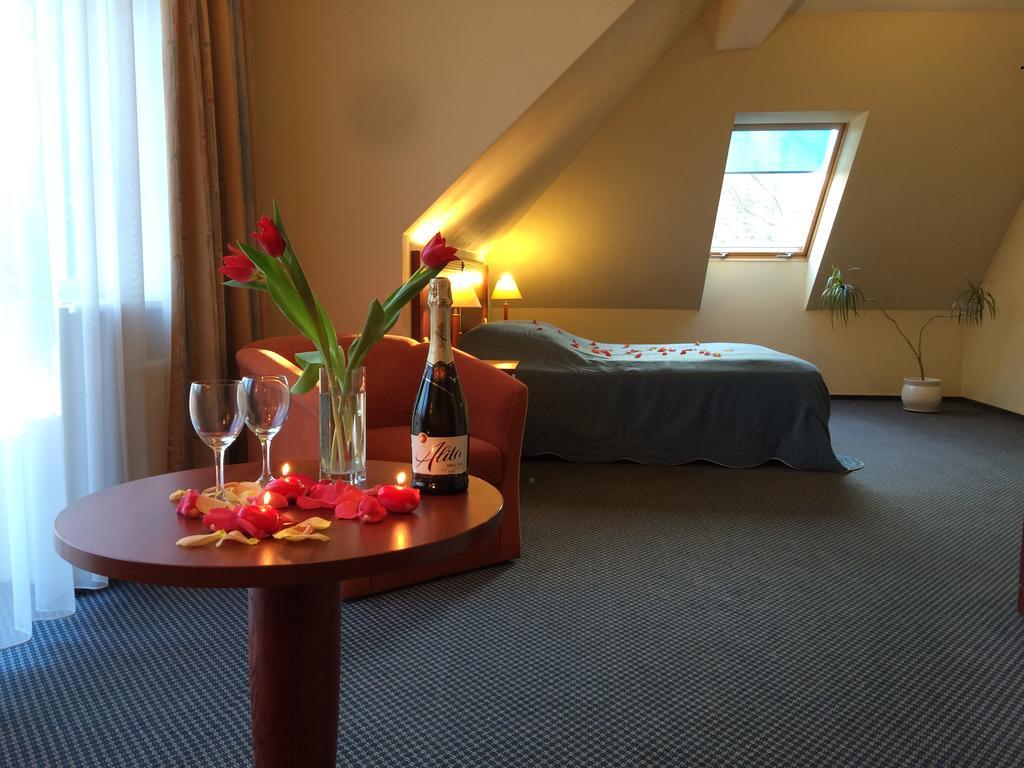Hotel Promenada Клайпеда Стая снимка