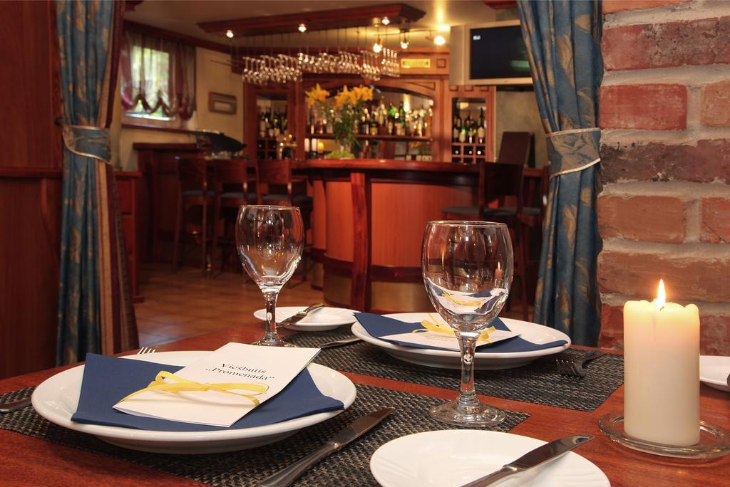 Hotel Promenada Клайпеда Екстериор снимка