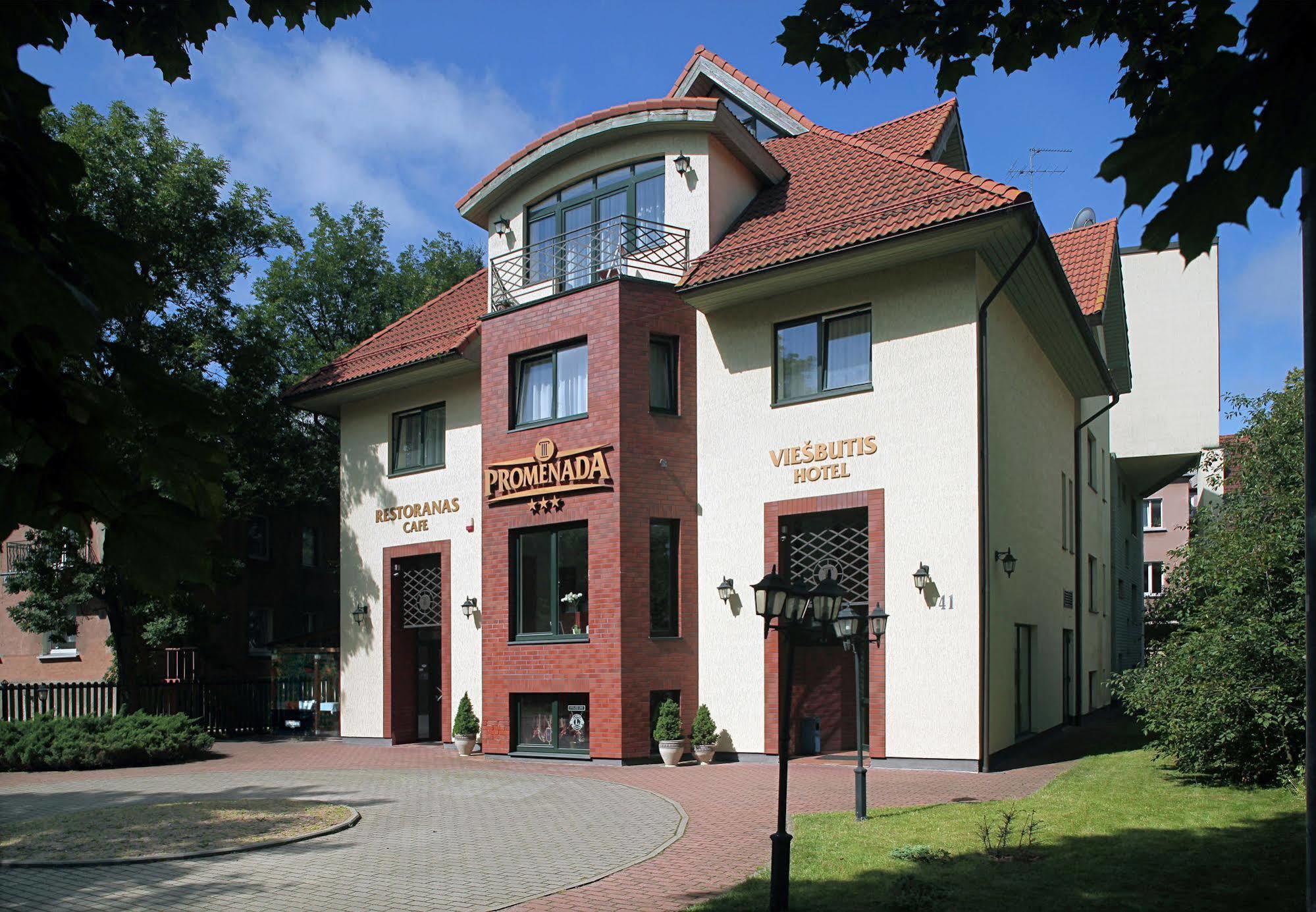 Hotel Promenada Клайпеда Екстериор снимка